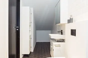 Lighthouse تالين