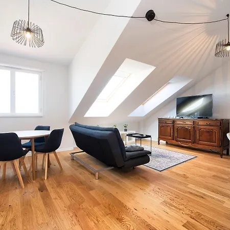 Lighthouse 公寓 塔林